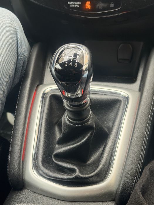 Vând Nissan Qashqai