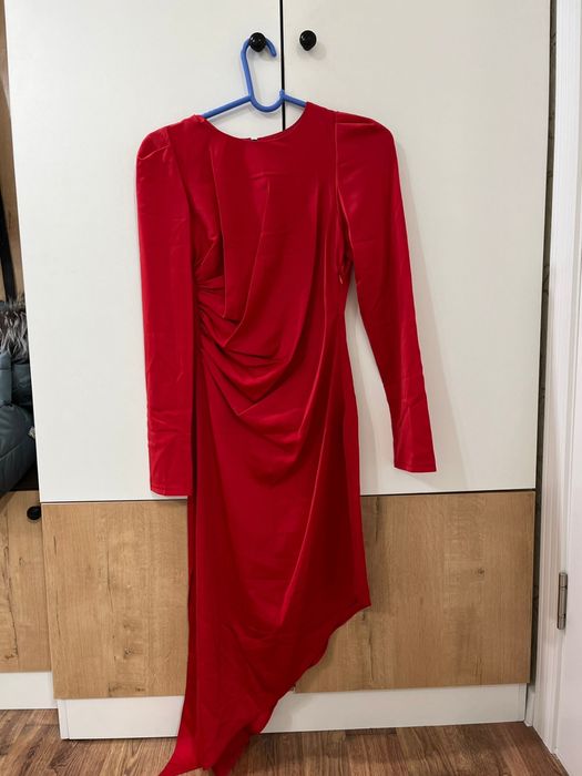 Продам модный женский новый платье