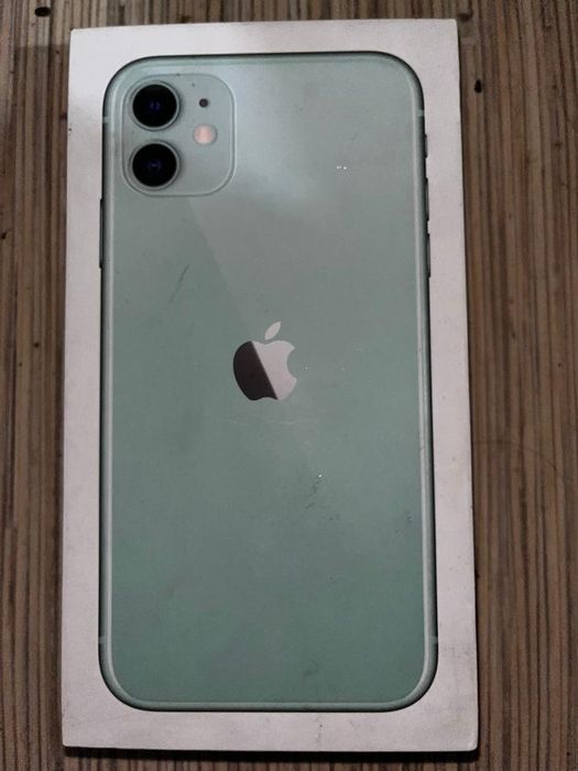 IPhone 11  128гб