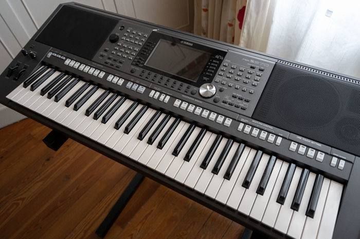 Синтезатор Yamaha PSR-S970 Новая Японская  Качество пушка)