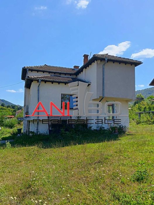 Продава се Къща в с. Рибарица, Област София-област - 298 кв.м за 437 €/кв.м - Снимка #2