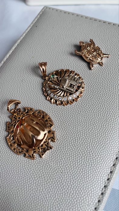 Срочно продам кулон