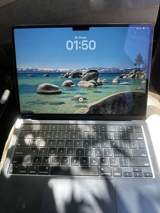 Macbook air m3 8/256