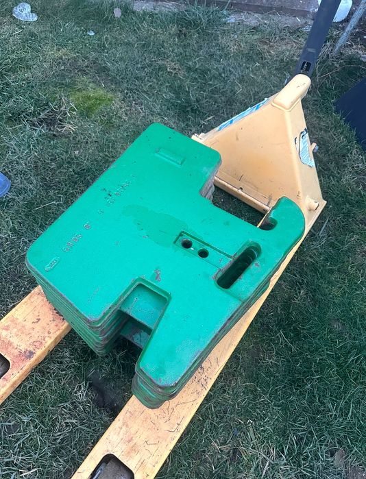 Vand contragreutati john deere 50kg buc