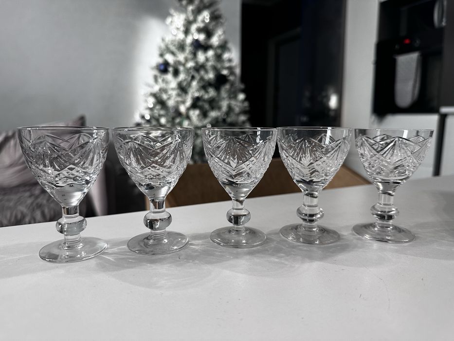 Хрустальные рюмки