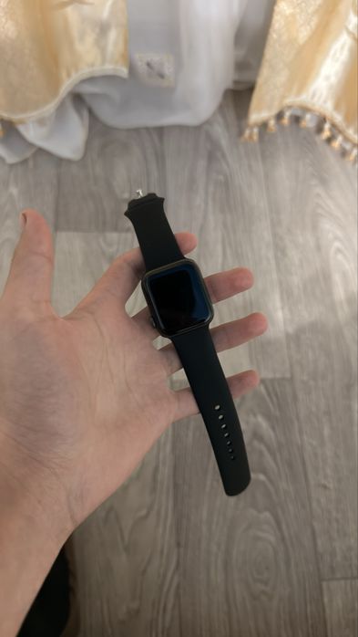 Продам Aplle Watch 6 40MM