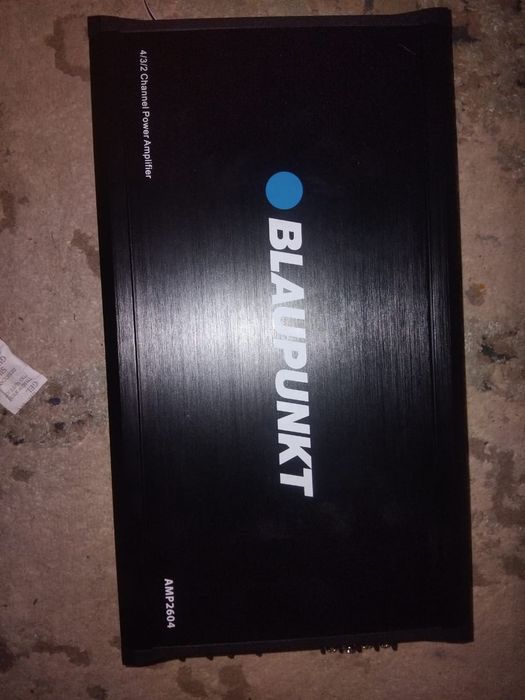 Автомобильный усилитель