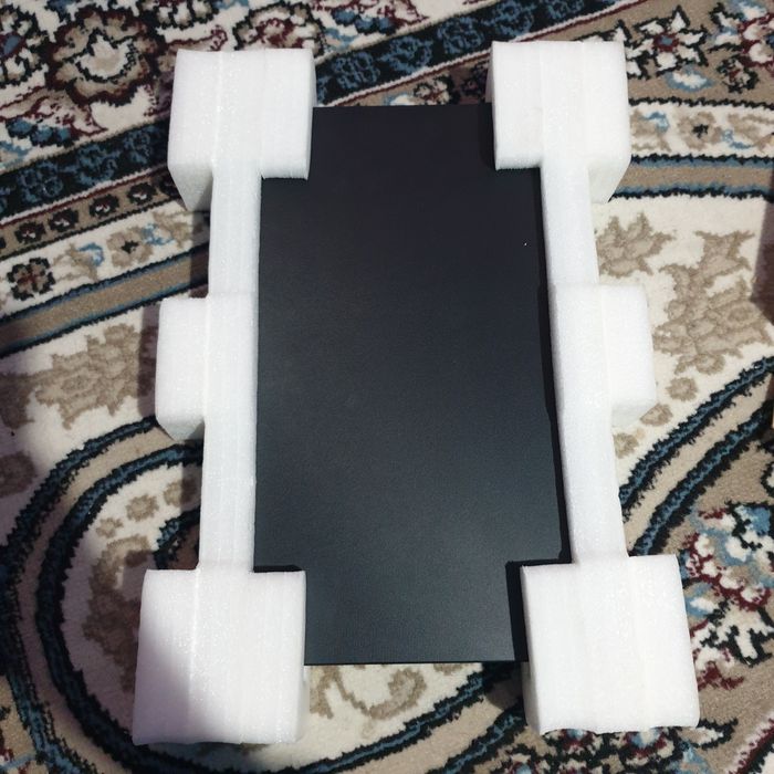 Noutbok sotiladi tezz