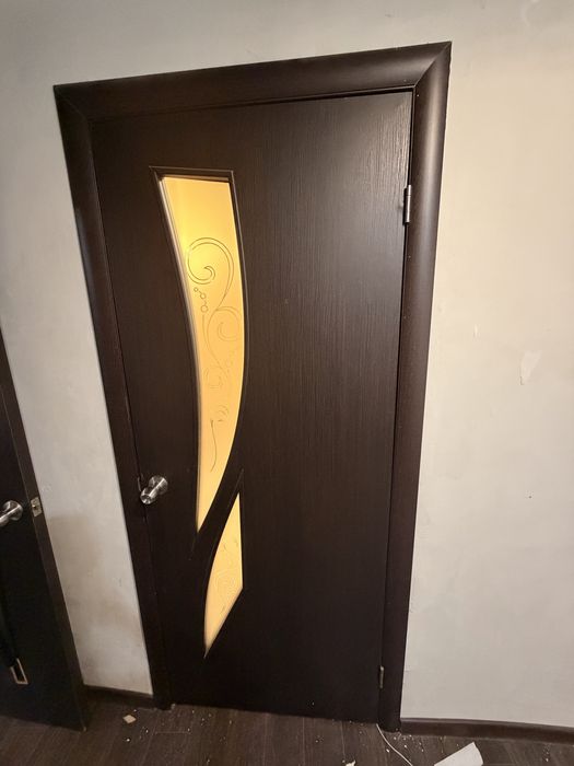 Продам 3 межком.двери