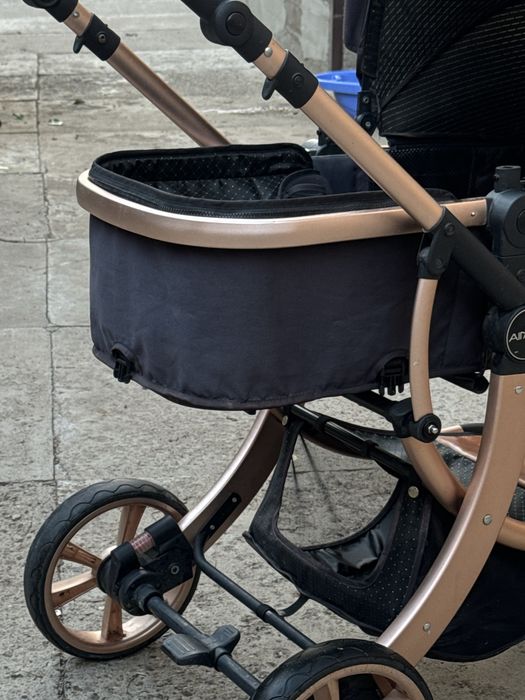 Продается Детская коляска