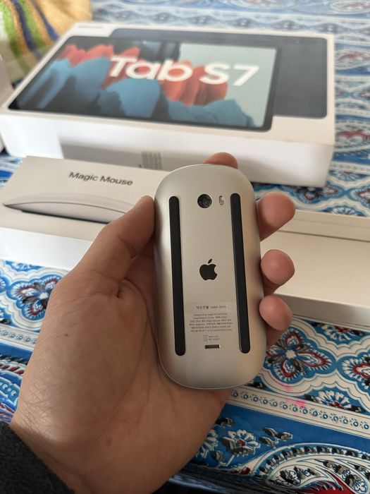 Apple Magic Mouse (оригинал)