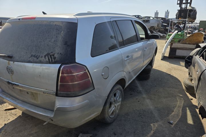 Oglinda stanga Opel Zafira 2009 1.9 CDTI MT (100 hp)