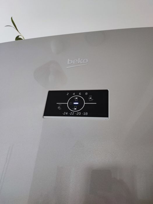 Combină frigorifica Beko in stare impecabilă