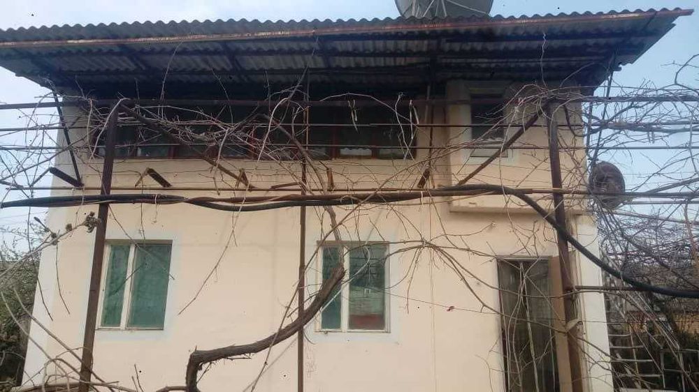 Дача не далеко от ТашМоря.