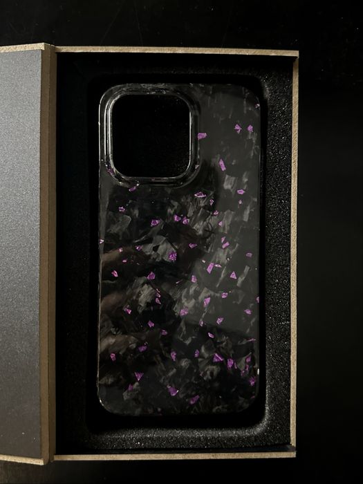 Чехол из настоящего карбона для Iphone 14 pro
