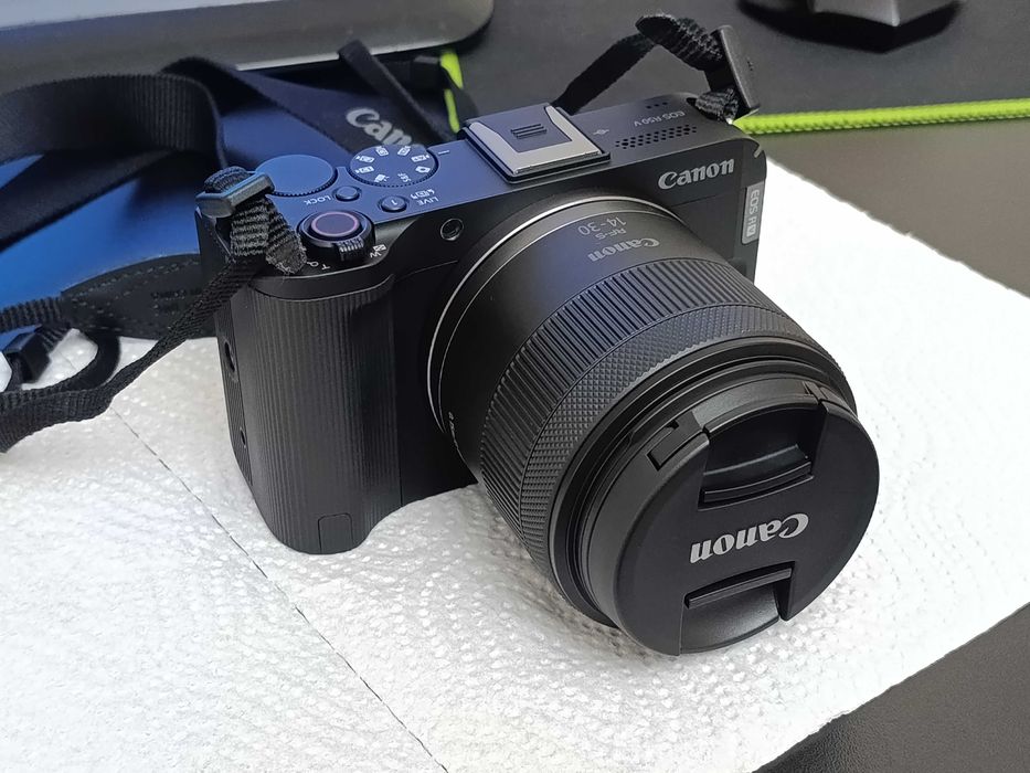 Canon R50V Видеокамера