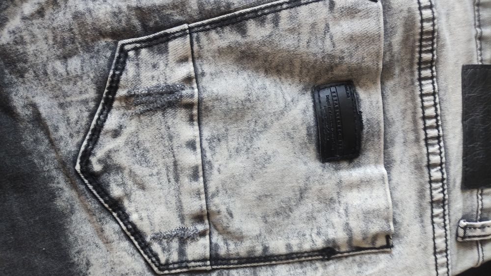 Дънкови Панталони в преливащи цветове