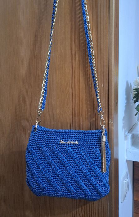 Продам вязаные сумочки