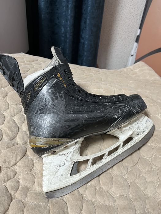 Проффесиональные коньки bauer