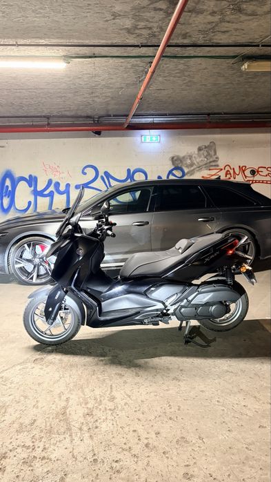 Yamaha x-max 125 tech max - scooter
