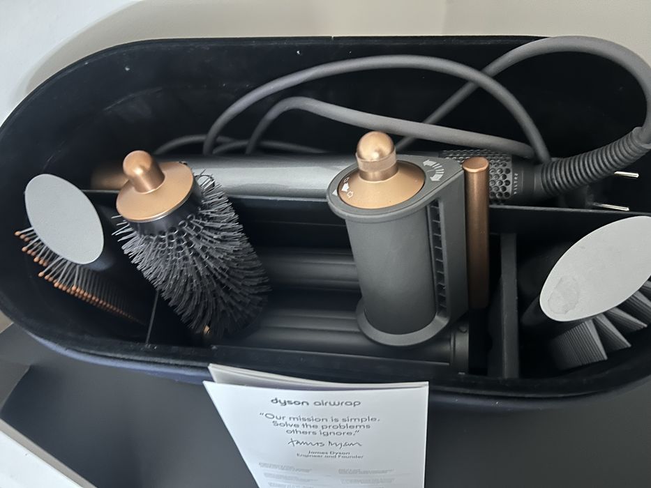Продается Dyson airwrap