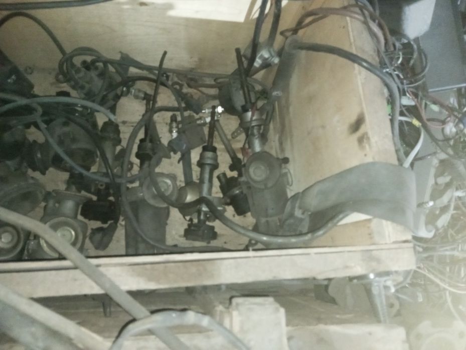 Продам запчасти на УАЗ буханка двигатель 402