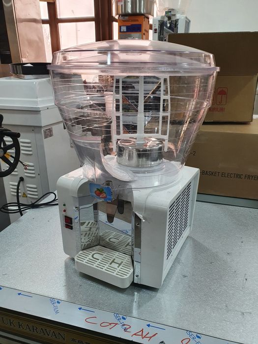 Sok aparat  1 ta  bachokli.  Sig'imi. 50 litr 220 tokka ishlaydi