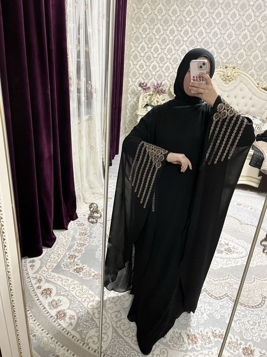 Продается абайя . Платье с накидкой