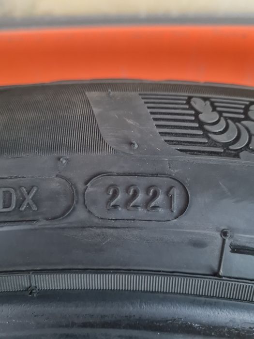 Зимни гуми Спорт П. MICHELIN PilotAlpin5 315 40 R21 275 45 R21 дот2721