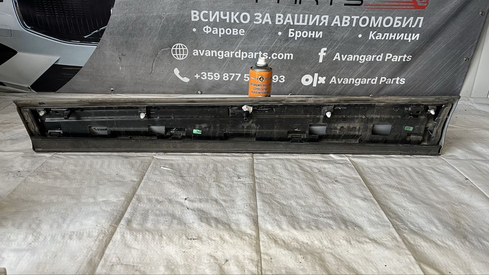 Декоративна лайстна на предна лява и дясна врата Audi Q3 2015-