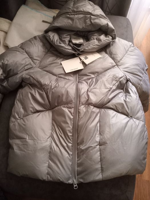 Продам НОВУЮ куртку 52-54раз