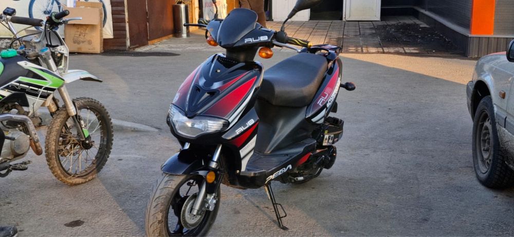 Продам скутер 150кубов