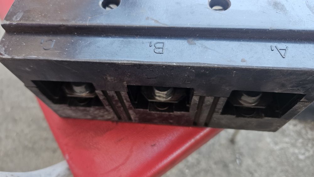 2бр. Шалтери 50А-100лв. 250А-300лв.