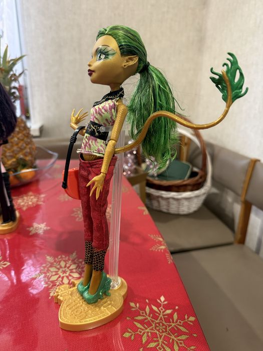 Кукла Monster High Дженифер Лонг