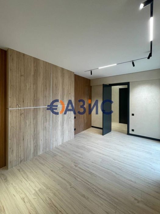 Продава се Тристаен апартамент в Свети Влас - 148 кв.м за 1613 €/кв.м - Снимка #2