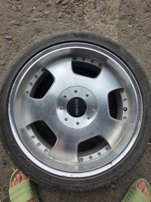 Продам диски с резиной 18