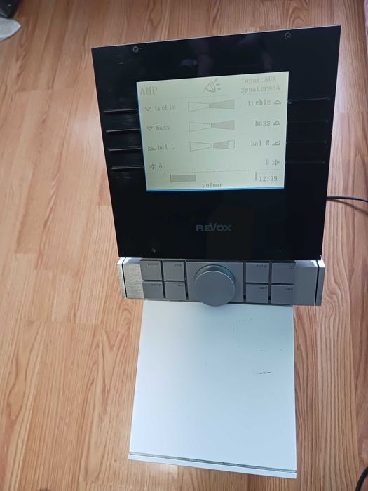 REVOX evolution усилвател