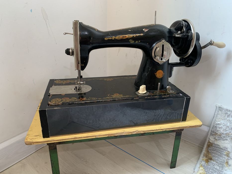 Qo’l mashinka sotiladi srochno