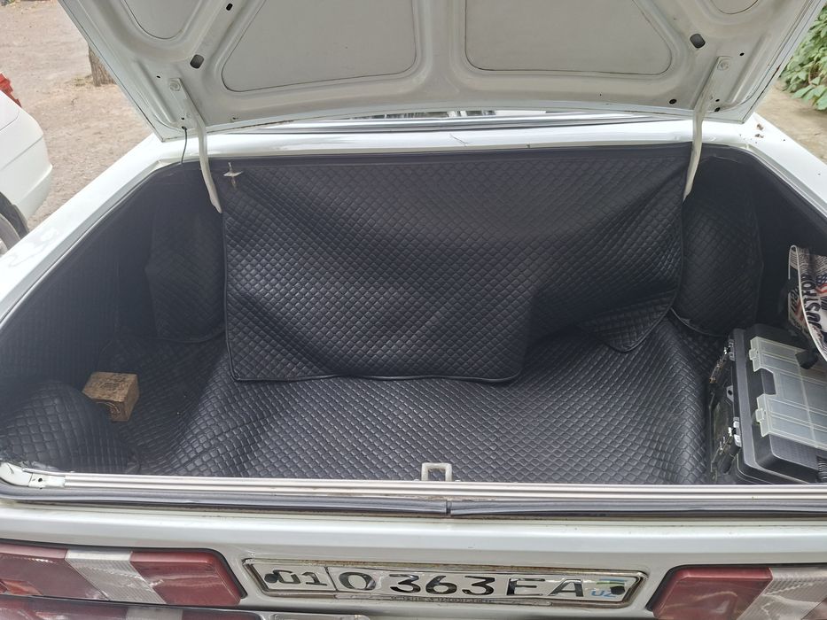 GAZ 3102 бир кул мошина