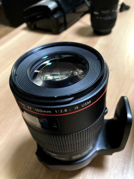 Obiectiv Lentila Canon 100mm f/2.8L EF Macro IS USM cu stabilizator