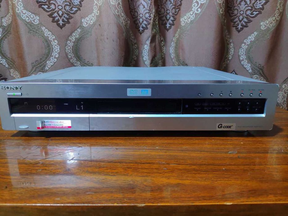 Пишущий DVD Sony RDR-GX3