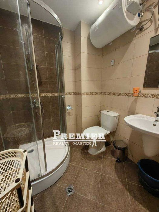 Продава се Двустаен апартамент в Бургас, Акациите - 67 кв.м за 1403 €/кв.м - Снимка #13