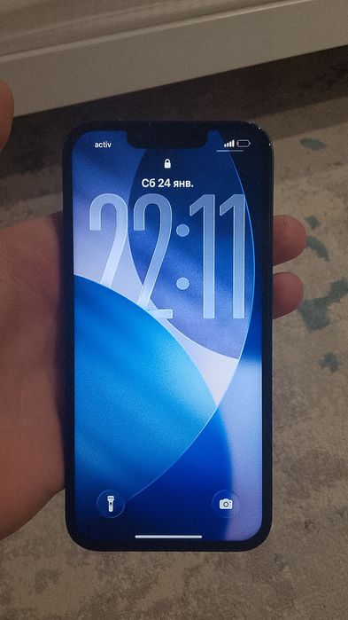 Продаю 13 Айфон.