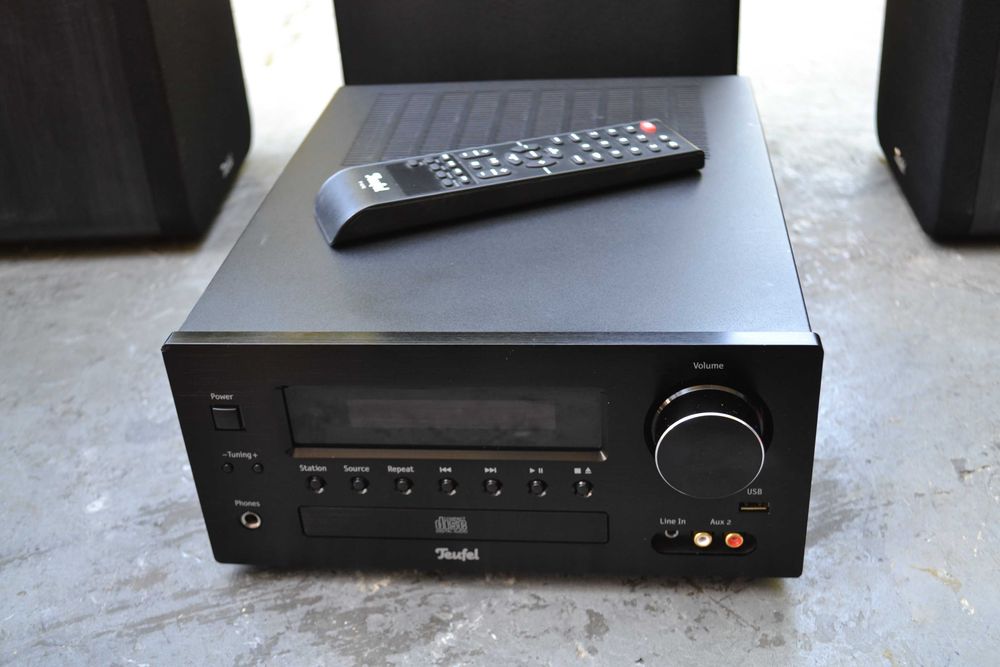 Sistem Teufel IP 42 CR cu telecomanda originala