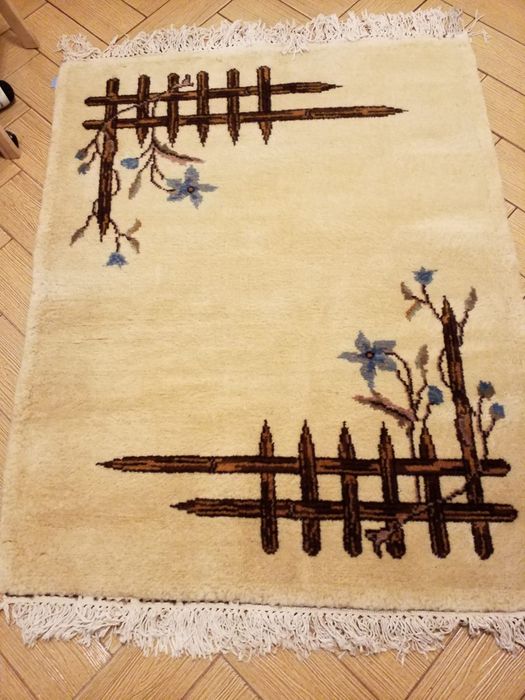 Covor  persan lucrat manual. 170 /120 cm. Transport gratuit.