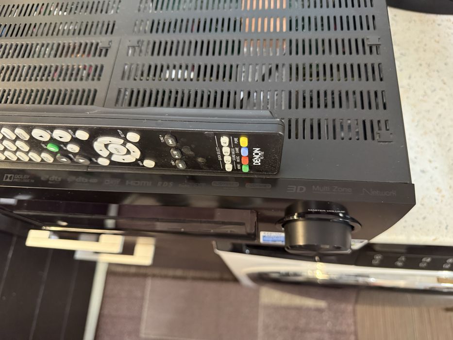 Denon AVR-X3000 като нов