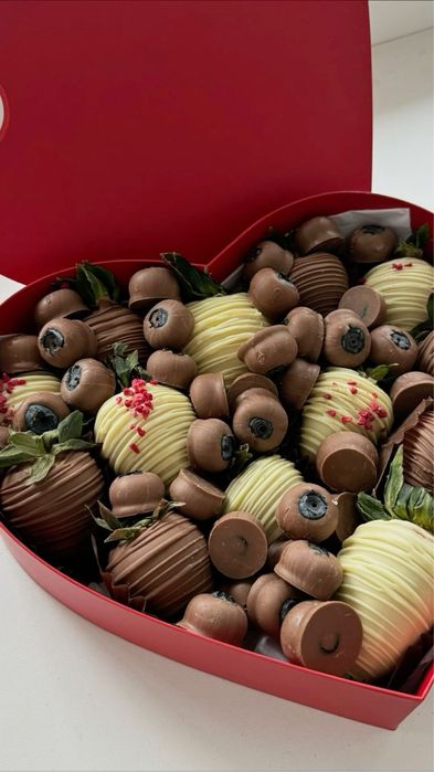 Клубника в шоколаде Актау