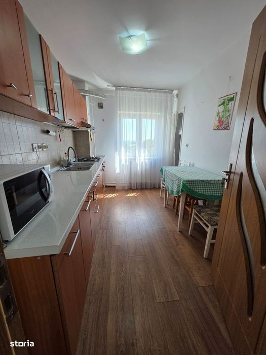 Apartament cu 3 camere decomandate, Târgu Ocna