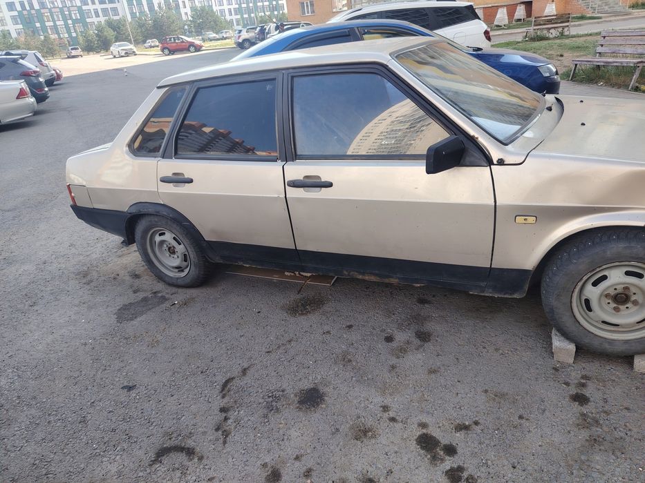 Продаю ваз 21099