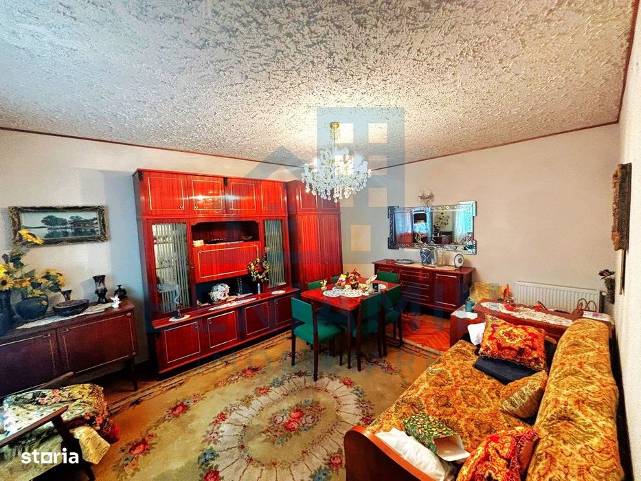 Casa-Central-Brasov-Sitei-Universitate-125mp-curte-280mp-Disponibila